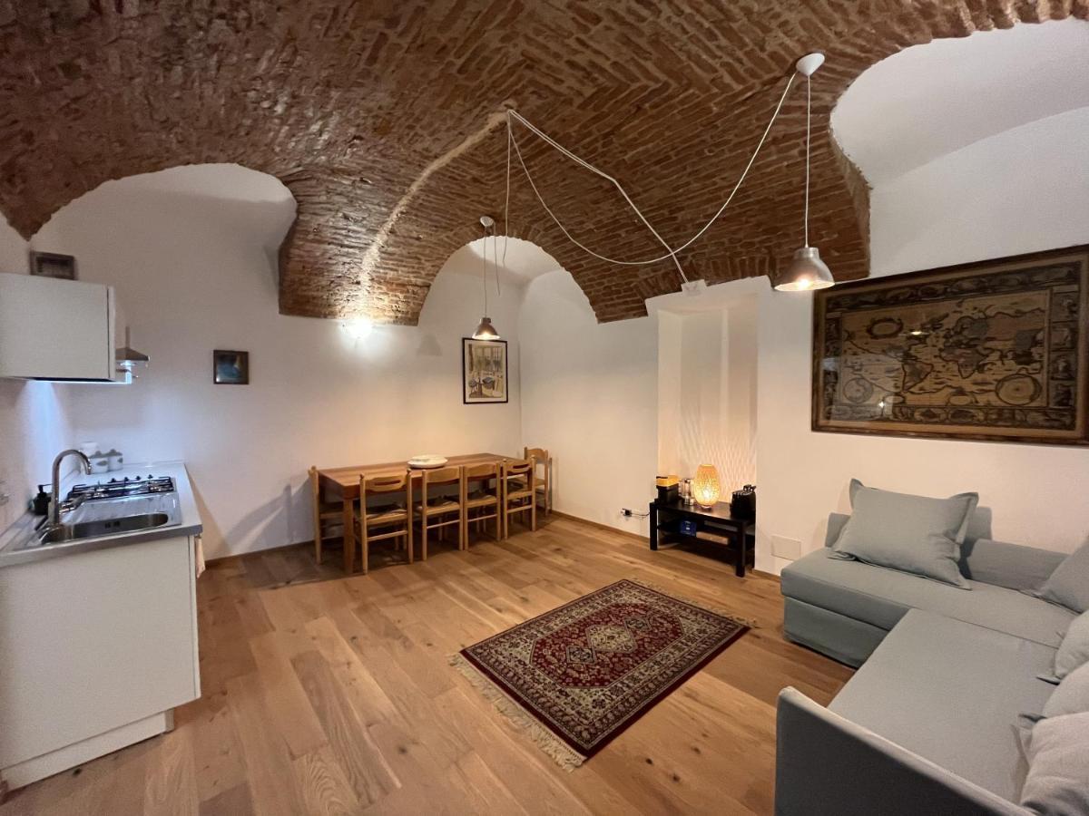 Suite The Brick - Host By Traveller'S Nest Турин Екстер'єр фото